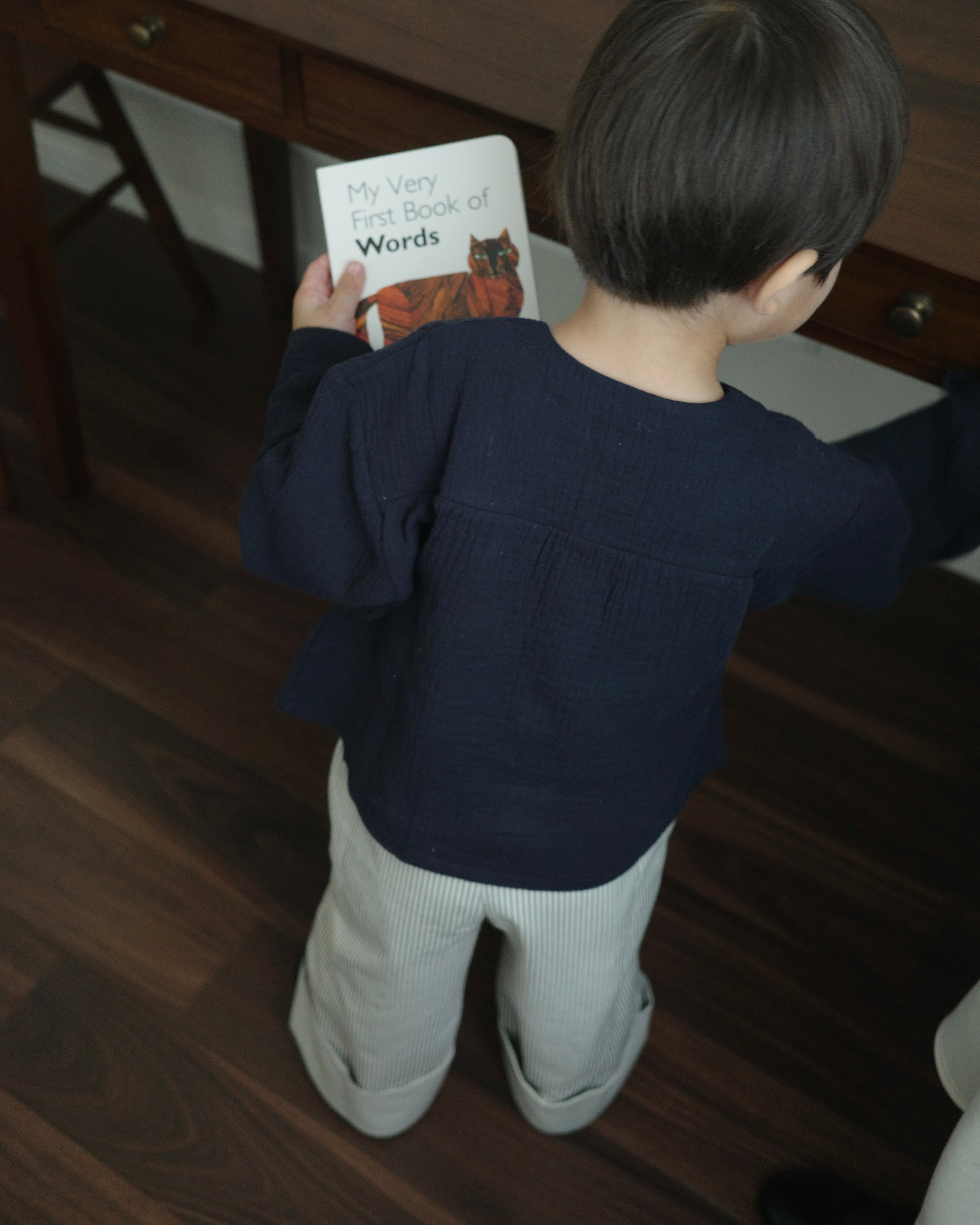 Sable border loose pants