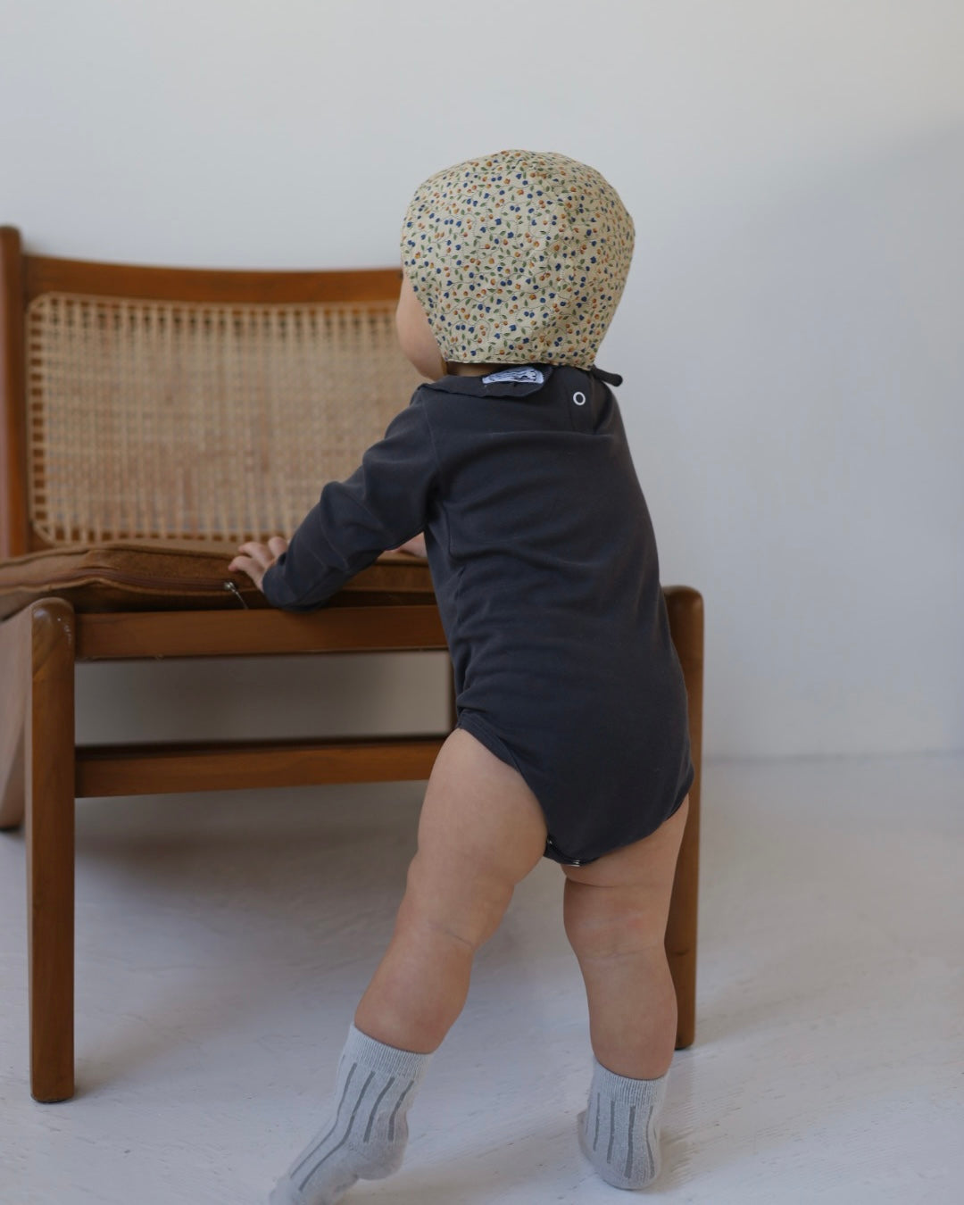 【2026 s/s 1st delivery】POIMERI charcoal frill rompers