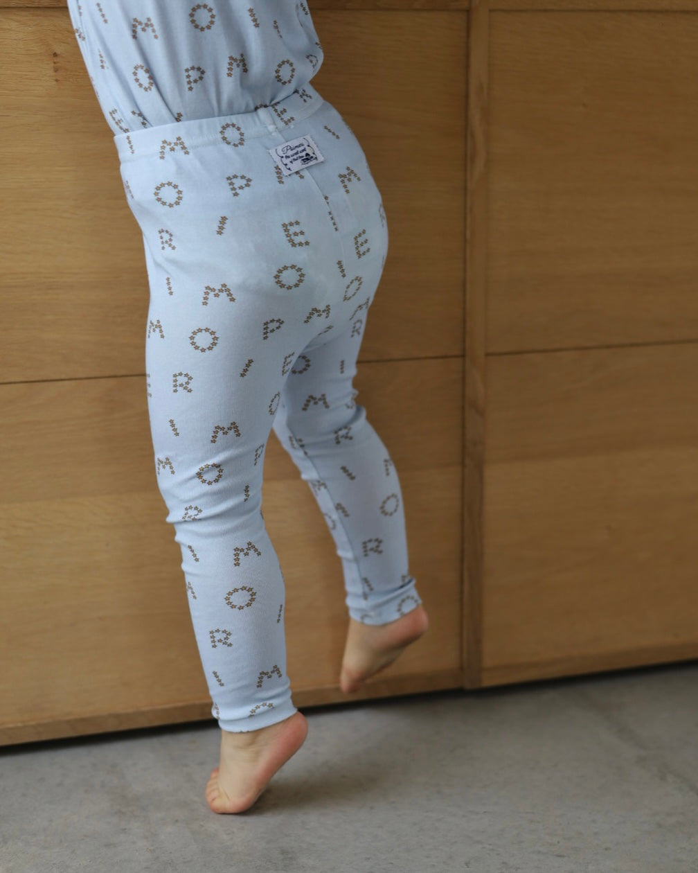 【 8.7 21:00〜LAUNCH 】POIMERI star letters leggings