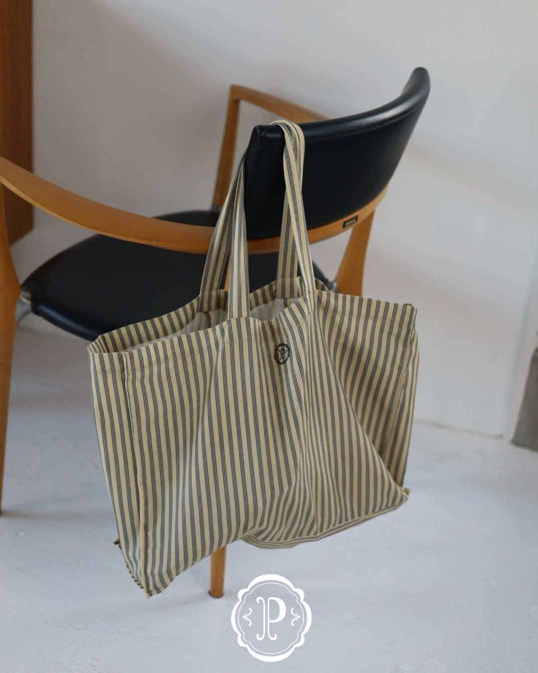 【2026 s/s 1st delivery】POIMERI oreo stripe tote