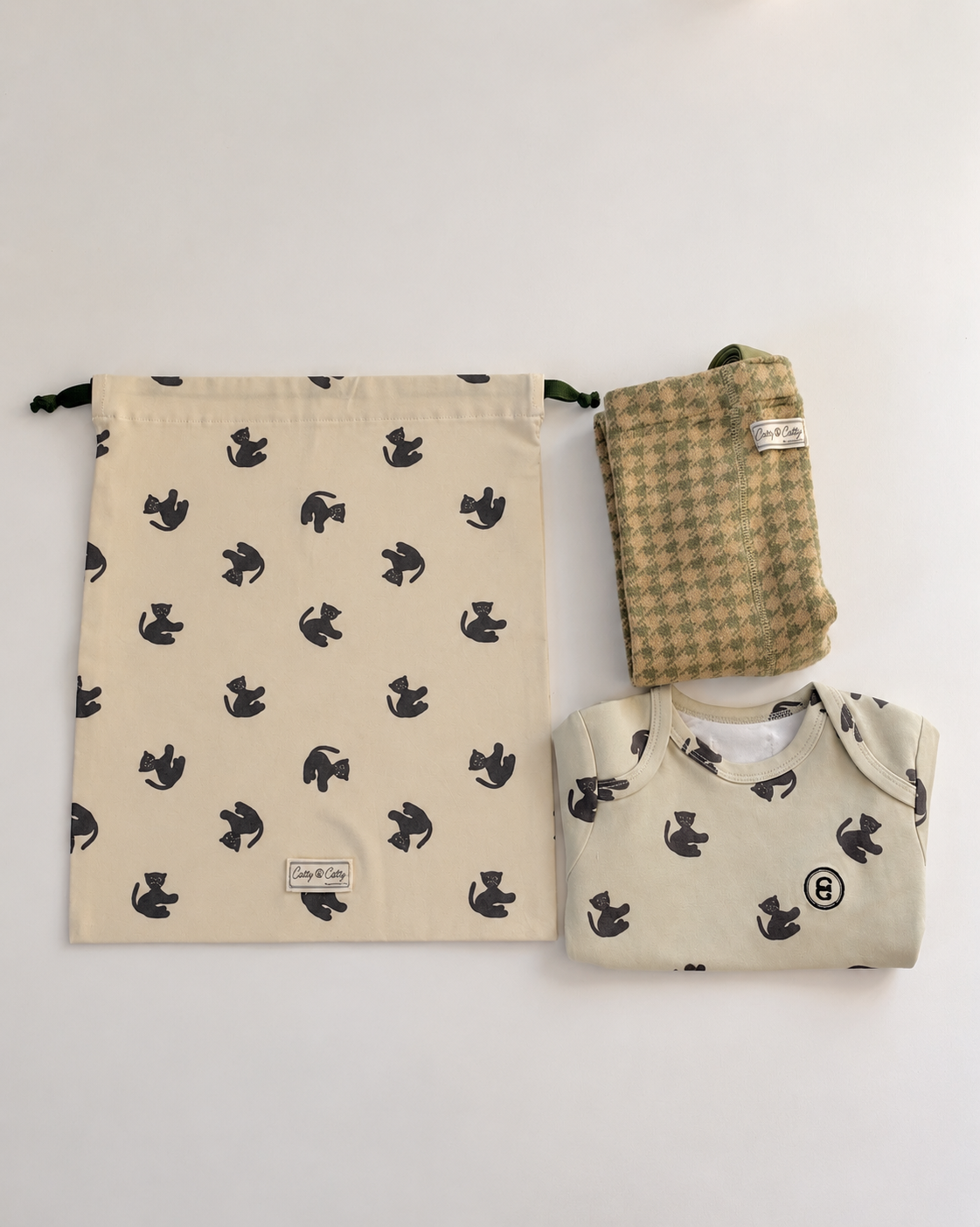 【POPUP先行/10.16 NEW】Catty&Catty LITTLE CAT CLUB DRAWSTRING POUCH TRIO
