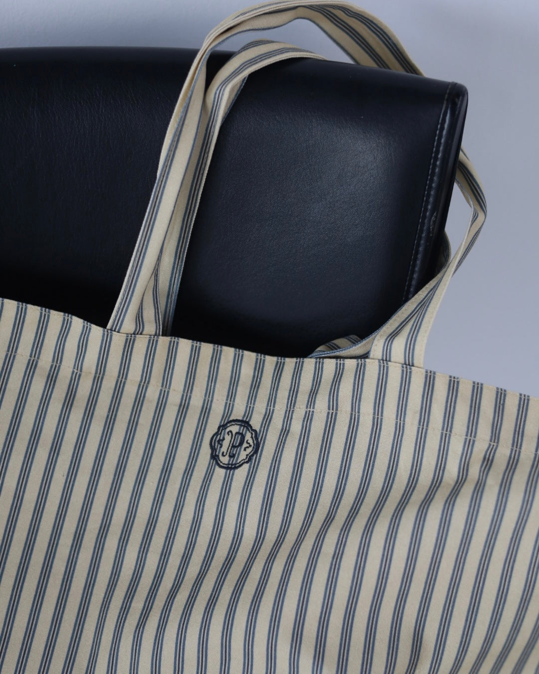 【2026 s/s 1st delivery】POIMERI oreo stripe tote