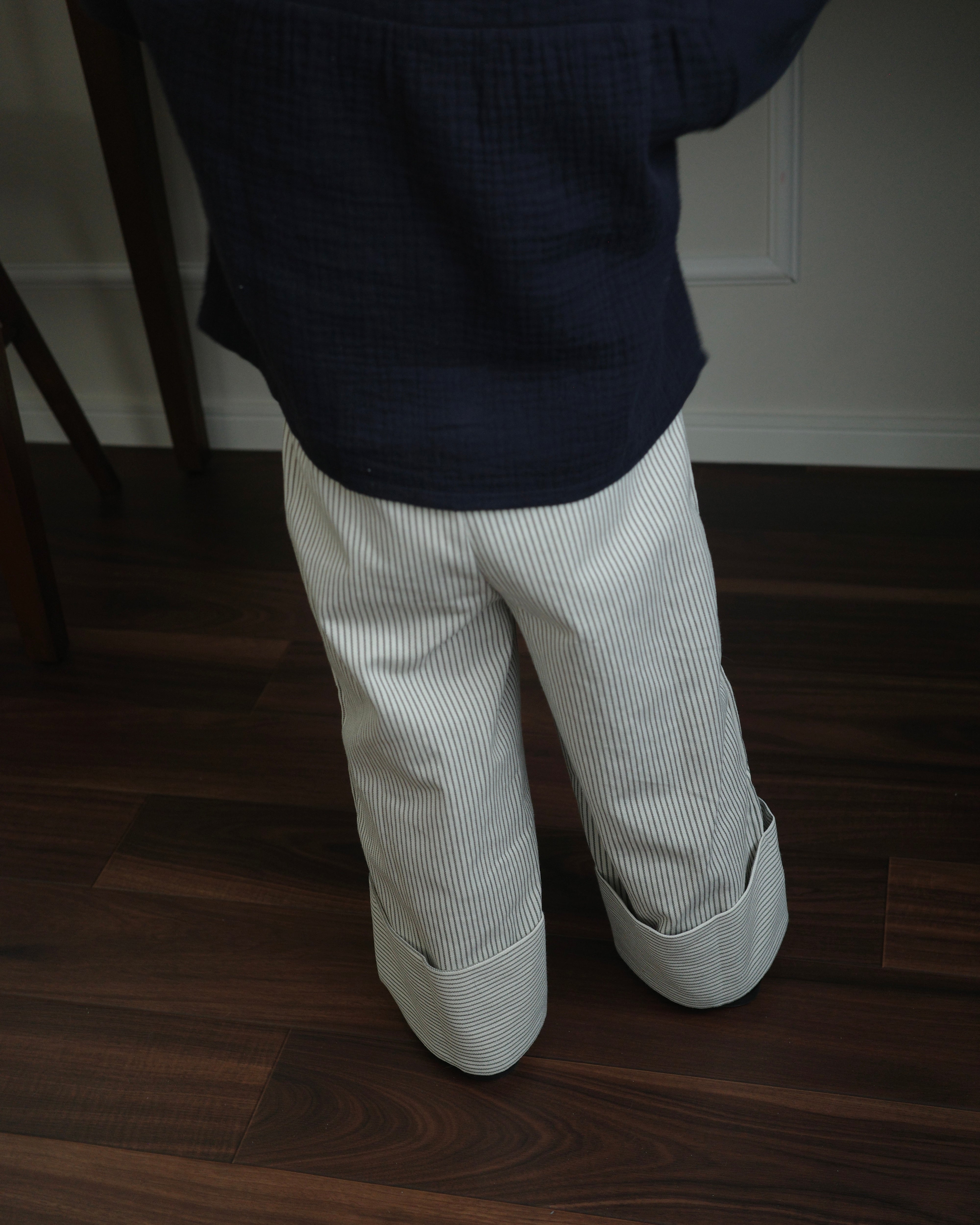 Sable border loose pants