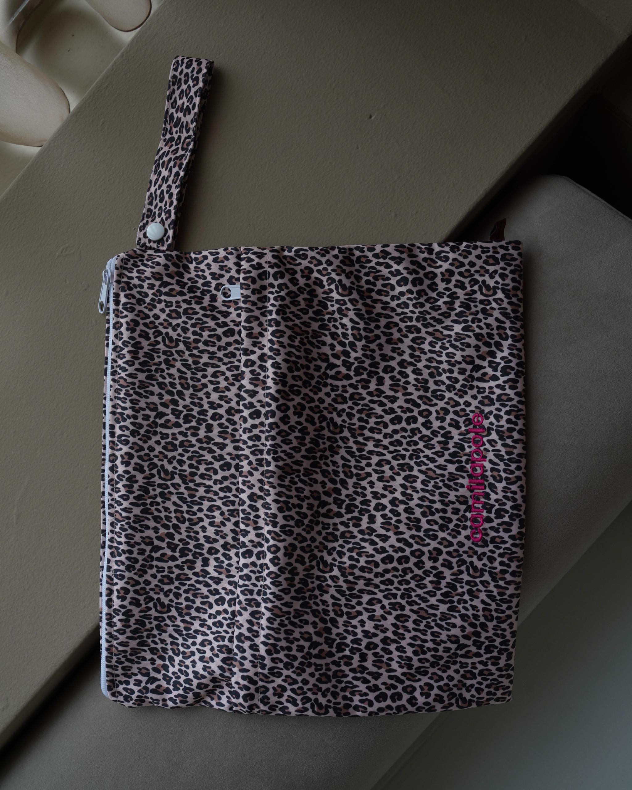 【 6.19 21:00〜Launch 】CAMILAPOLE LEOPARD WATERPROOF MULTI POUCH
