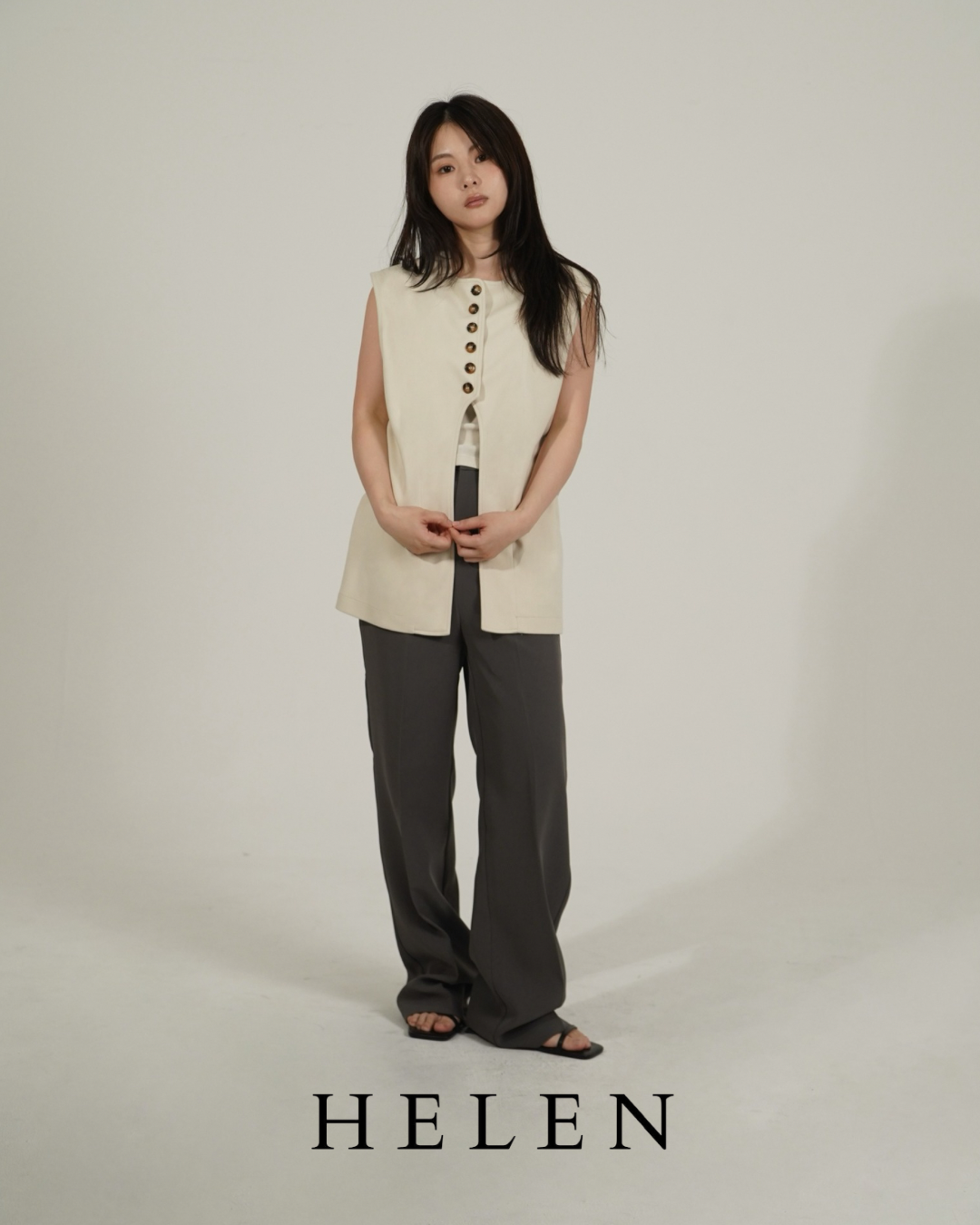 Helen×poimeri  waist cut gilet