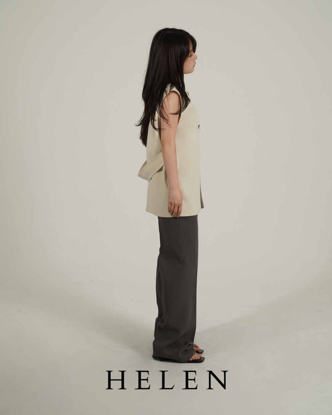 Helen×poimeri  waist cut gilet