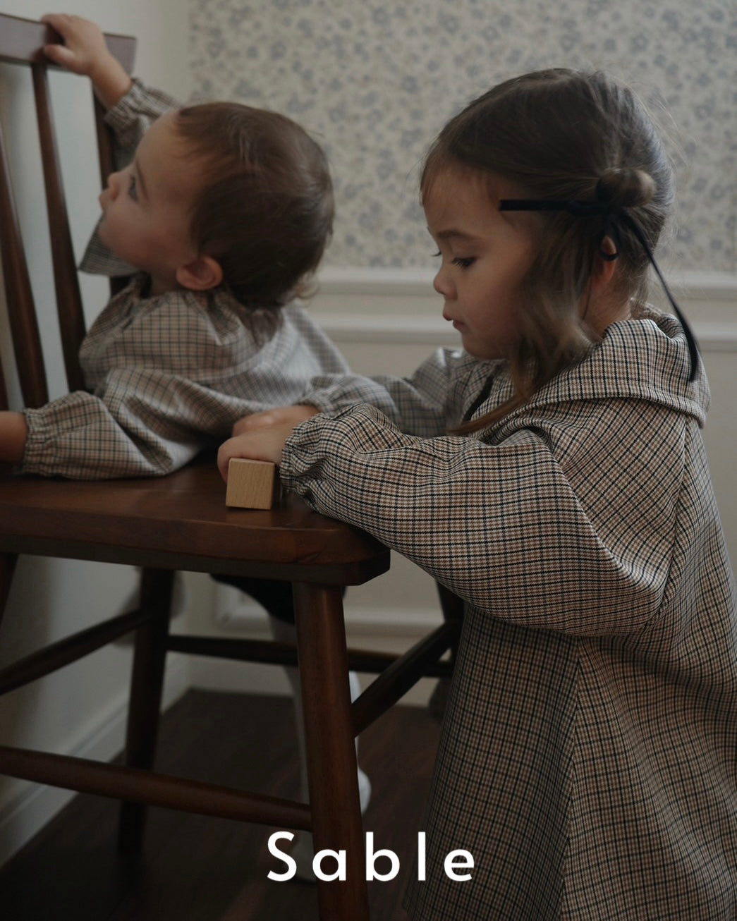 【10/22(wed)12:00　Launch】Sable gentle check blouse