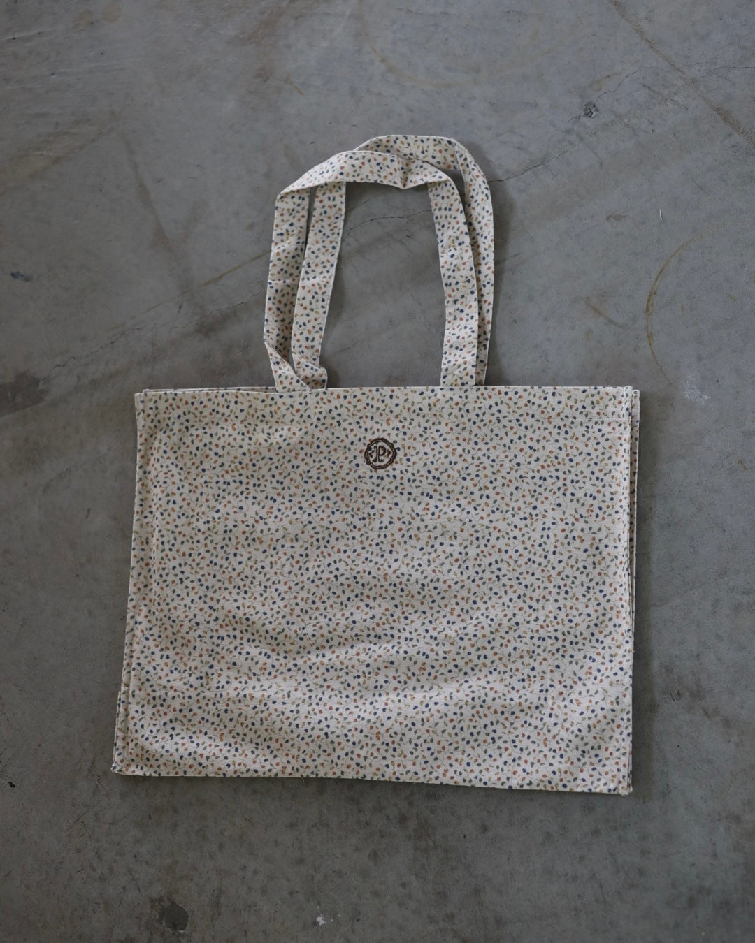 POIMERI  nuts garden tote bag