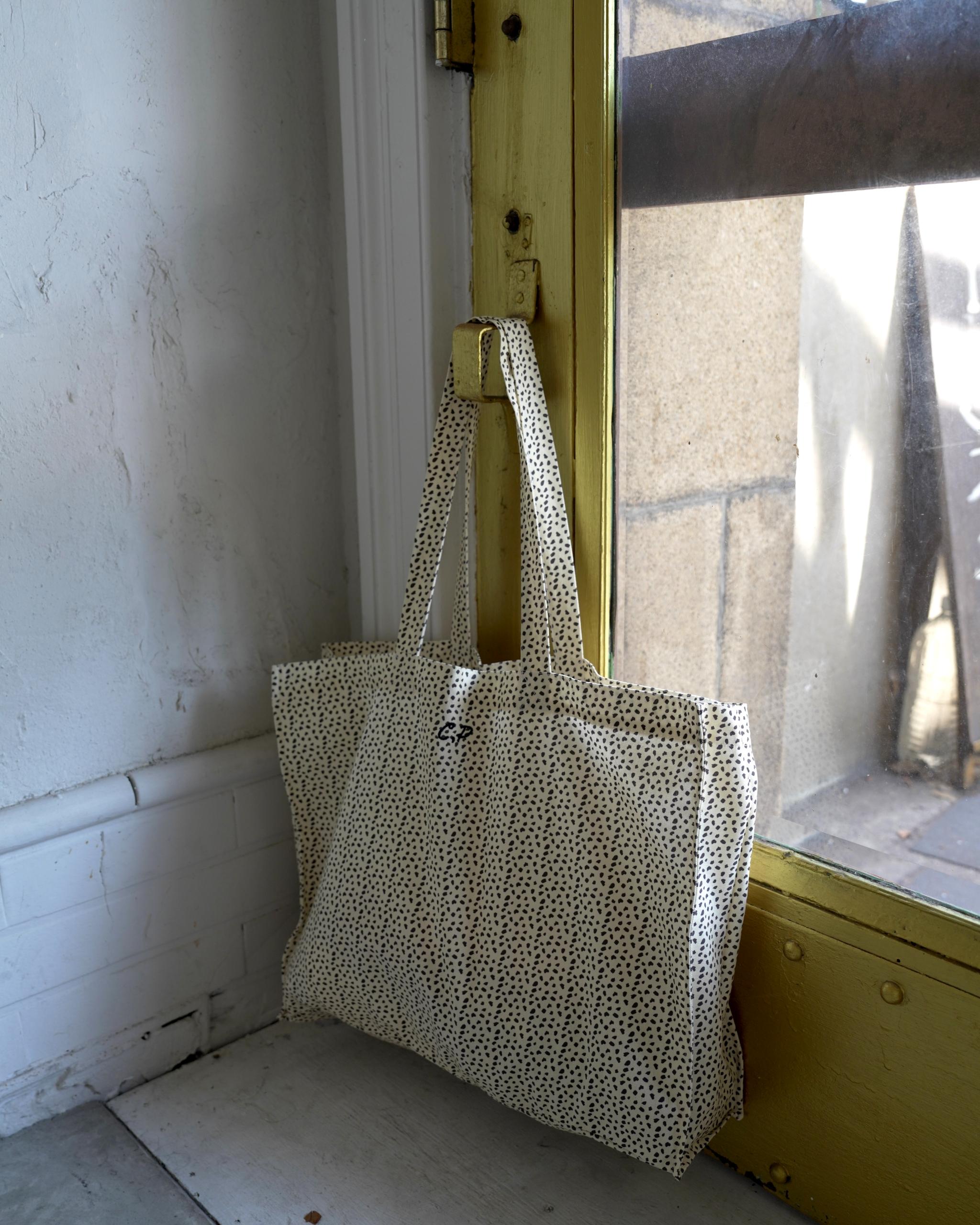 【 9.11 21:00 Launch 】CAMILAPOLE Dalmatian Dot Tote