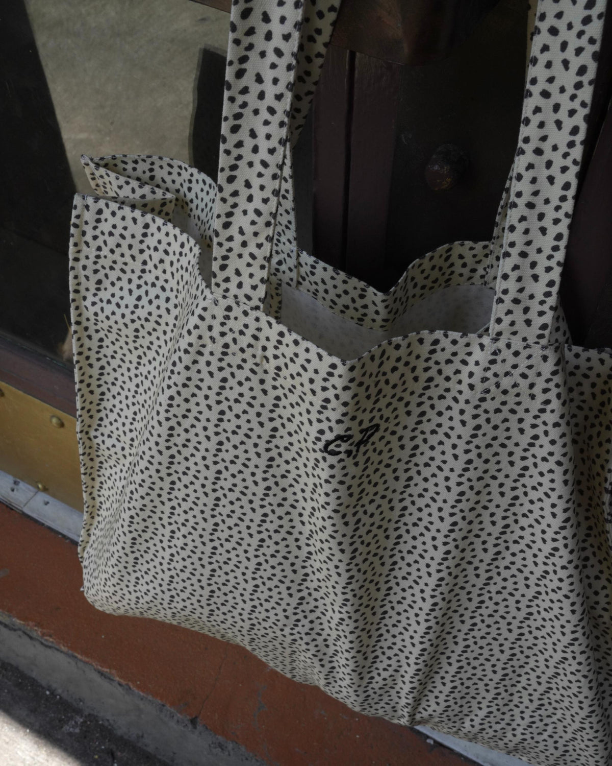 【 9.11 21:00 Launch 】CAMILAPOLE Dalmatian Dot Tote