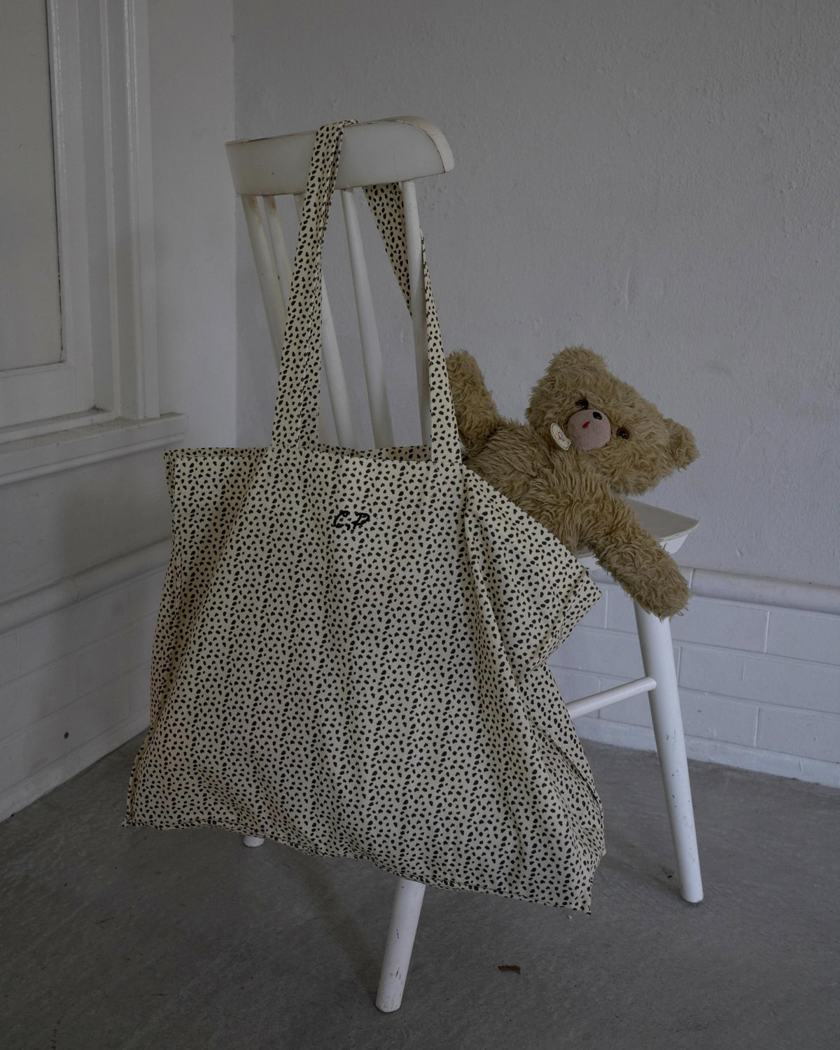 【 9.11 21:00 Launch 】CAMILAPOLE Dalmatian Dot Tote