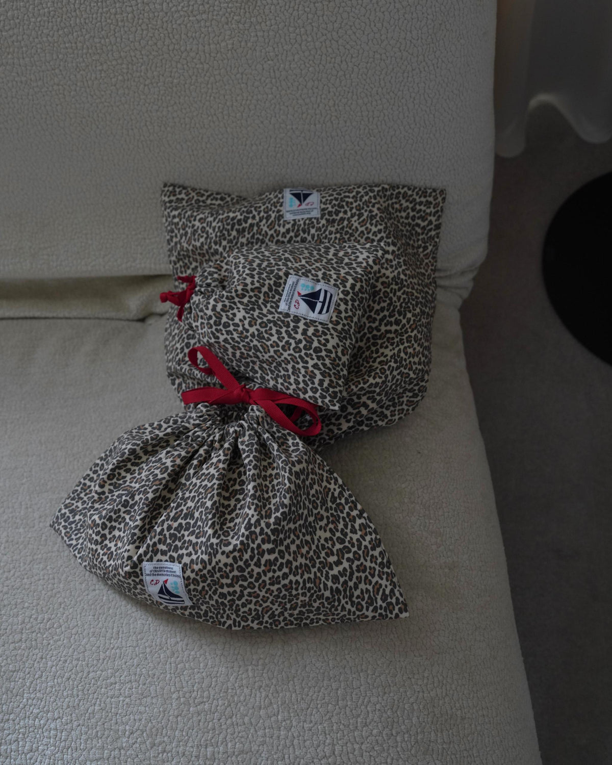 【POPUP先行/10.16 NEW】CAMILAPOLE LITTLE LEOPARD DRAWSTRING POUCH TRIO