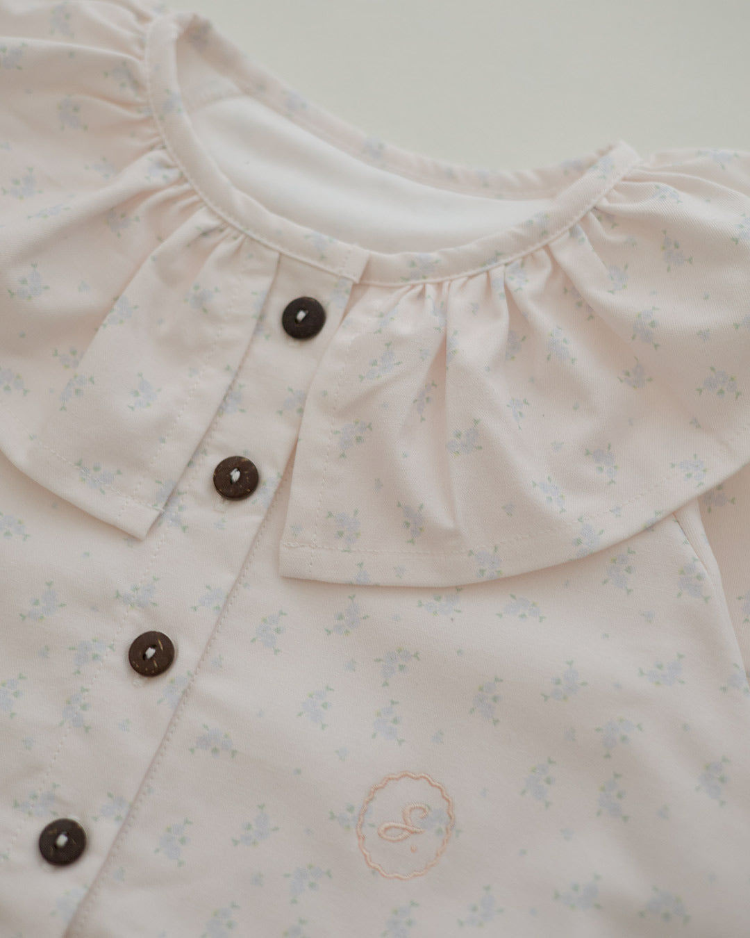 Sable classic floral tops