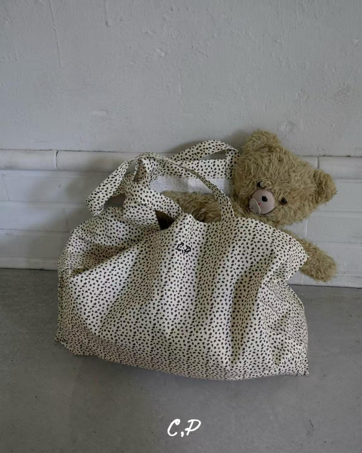 【 9.11 21:00 Launch 】CAMILAPOLE Dalmatian Dot Tote