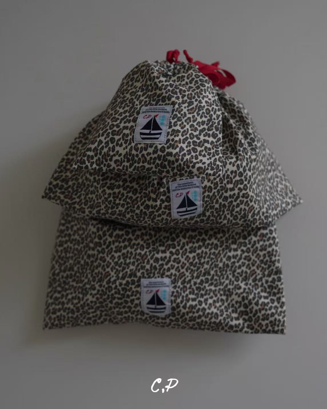 【POPUP先行/10.16 NEW】CAMILAPOLE LITTLE LEOPARD DRAWSTRING POUCH TRIO